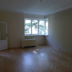 PRONAJATO OV, 2+KK 52 m2, Praha 4 - NUSLE, dům po rekonstrukci, nezařízený, u parku Jizerka, 11.643,-- Kč včetně služeb/měs. + energie