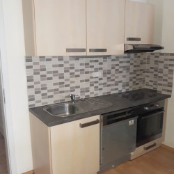PRODÁNO OV, 2+1/2xB, 78 m2, cihla, po rekonsktrukci, P- 4 Nusle, 5 min.pěšky od metra Vyšehrad a 10 min. od nákupního centra OC Arkády, 5,600.000,-- Kč