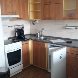 PRONAJATO OV, 2+KK, panel, 41 m2, Praha 4 - Modřany, částečně vybavený,klidné místo v zeleni, 9.000,-- Kč/měs, k nastěhování