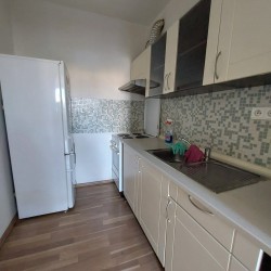 PRODÁNO OV, 2+KK, 45 m2, panel, Praha 8 - Kobylisy, udržovaný stav,  5,590.000,-- Kč, klidné místo v zeleni, kousek od metra Ládví a Ďáblického háje,